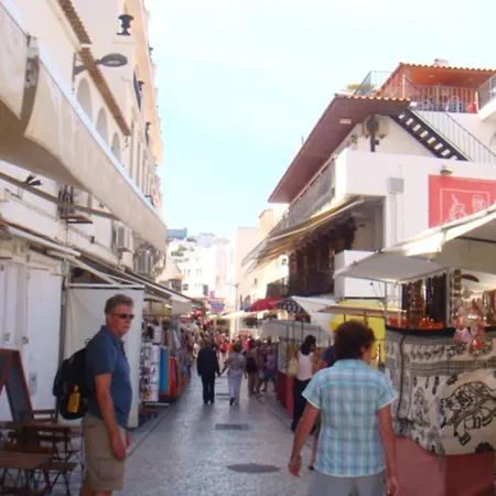 Coelho - By Algarkasa Hébergement de vacances Albufeira